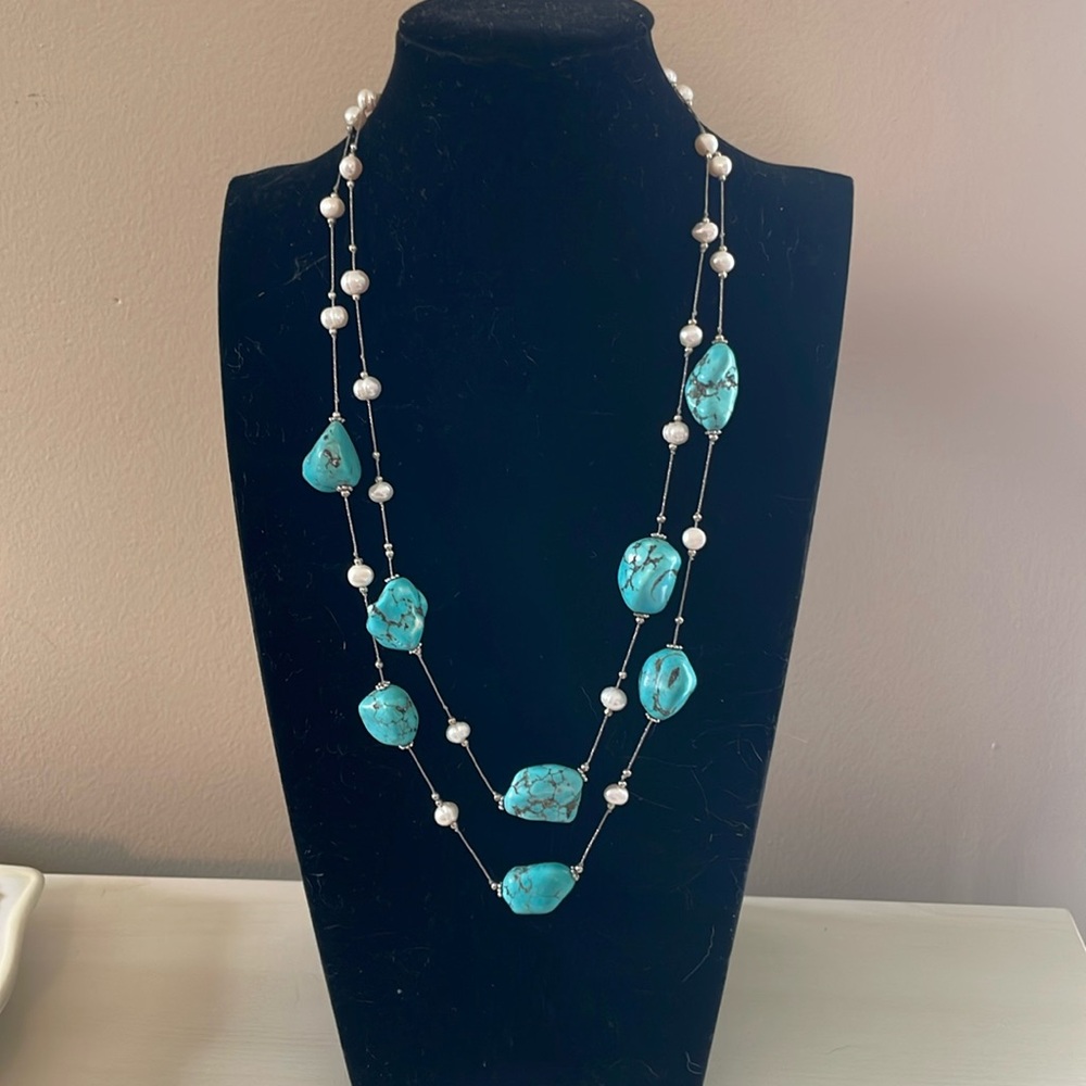 Stunning Double Silver Tone Strand Howlite Pearl Necklace On